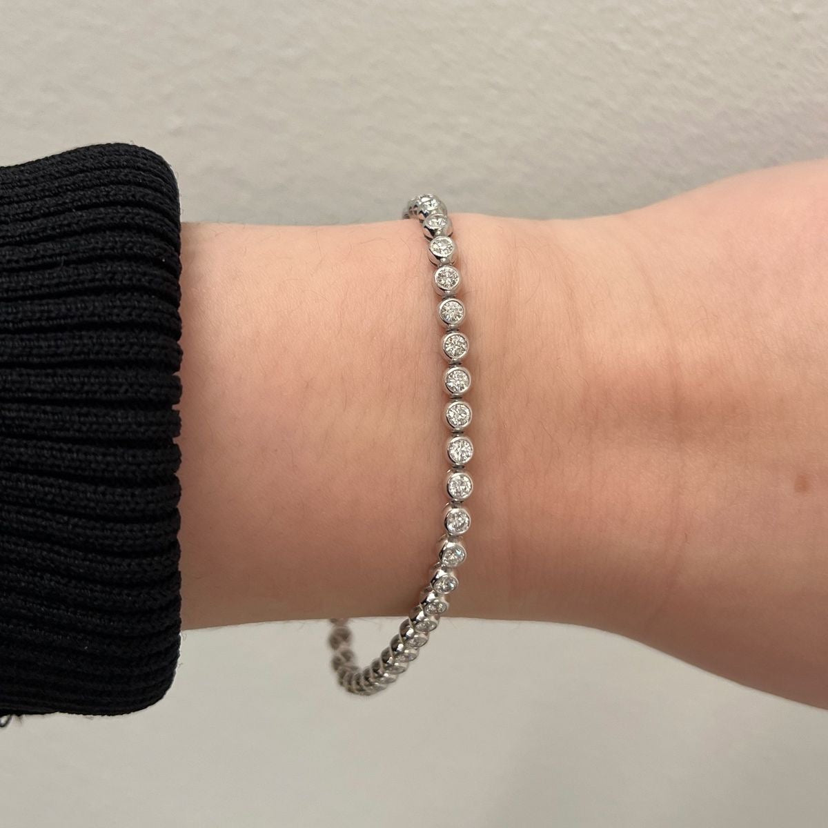 צמיד טניס עיגולים משובץ אבני מעבדה